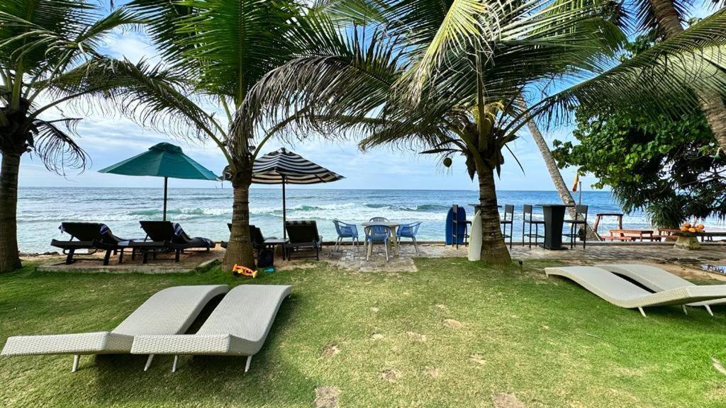 Isle Of Thalpe Bed & Breakfast Unawatuna Bagian luar foto