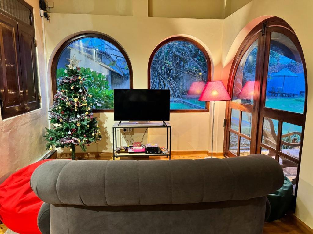 Isle Of Thalpe Bed & Breakfast Unawatuna Bagian luar foto