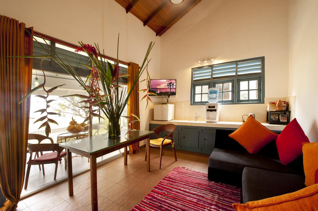 Isle Of Thalpe Bed & Breakfast Unawatuna Bagian luar foto