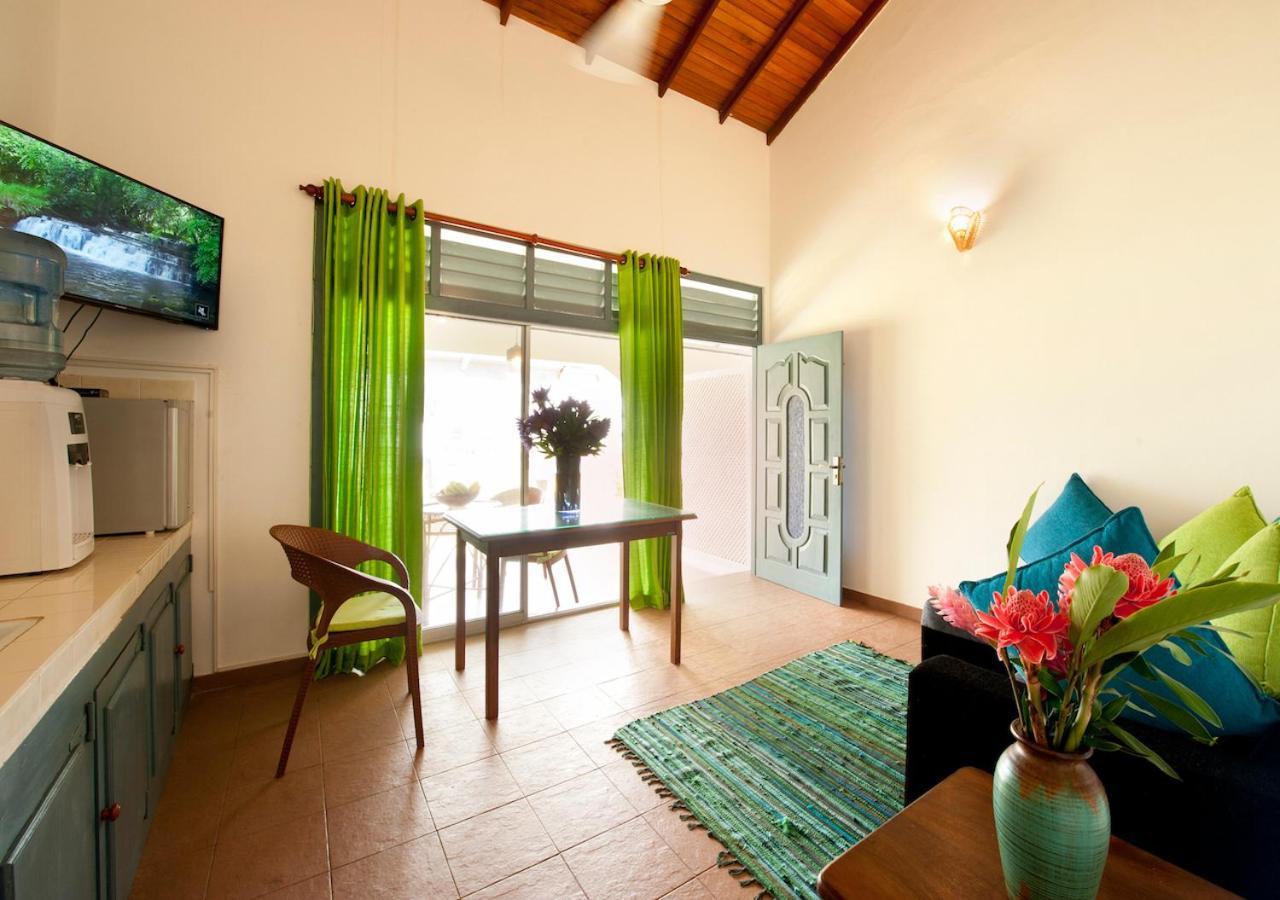 Isle Of Thalpe Bed & Breakfast Unawatuna Bagian luar foto